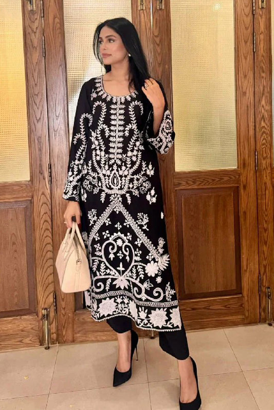 Manahils - Black Ari Embroidered Tunic