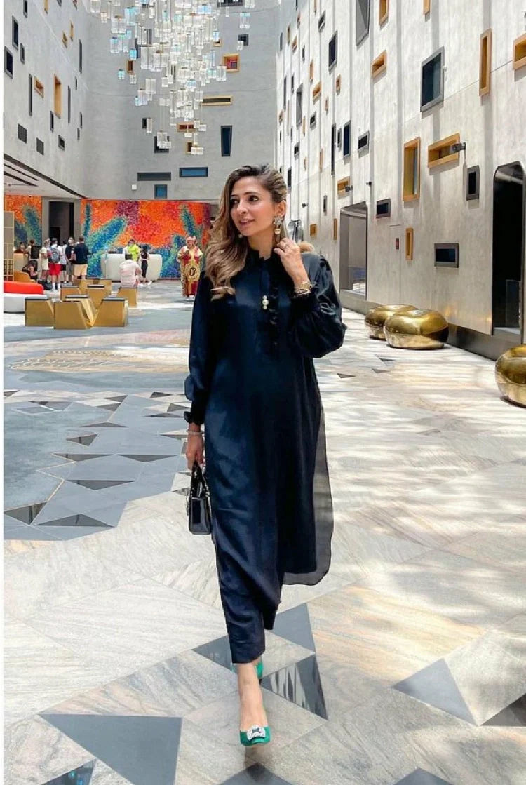 Picture of Manahils - Three Pearls Set - Available at Raja Sahib