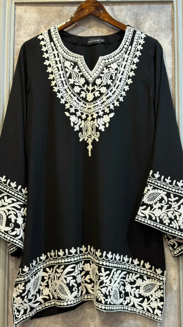 Picture of Manahils - Classy Missy Set Black - Available at Raja Sahib