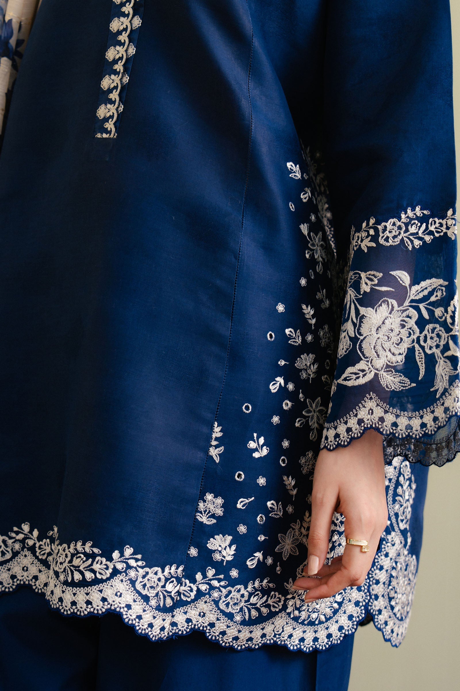 Picture of Zara Shahjahan - Coco Lawn Collection - MEADOW-8B - Available at Raja Sahib