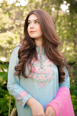 Picture of La Rosaa - Basics Pret Collection - Skyla- 3Pc - Available at Raja Sahib