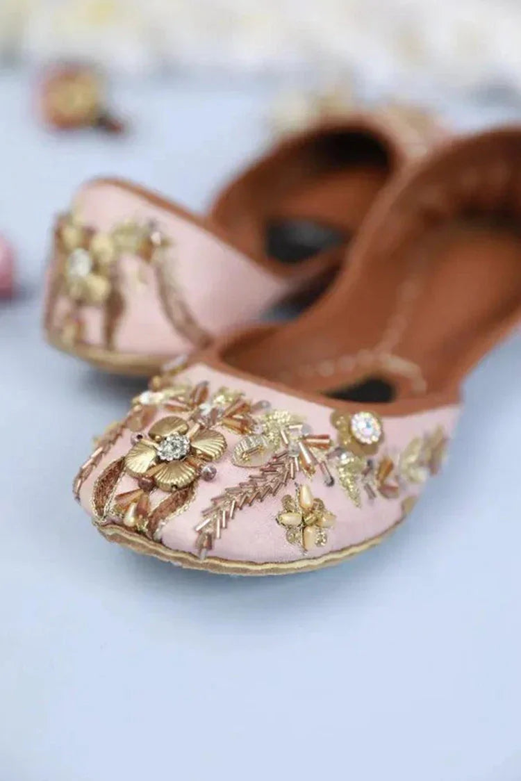 Picture of Saheliyan - Heer Collection - Murghabi Peach - Available at Raja Sahib