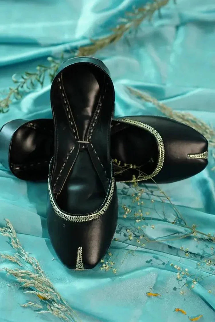 Picture of <!--bkw-->Saheliyan - Kikli Collection - Nirush - Available at Raja Sahib