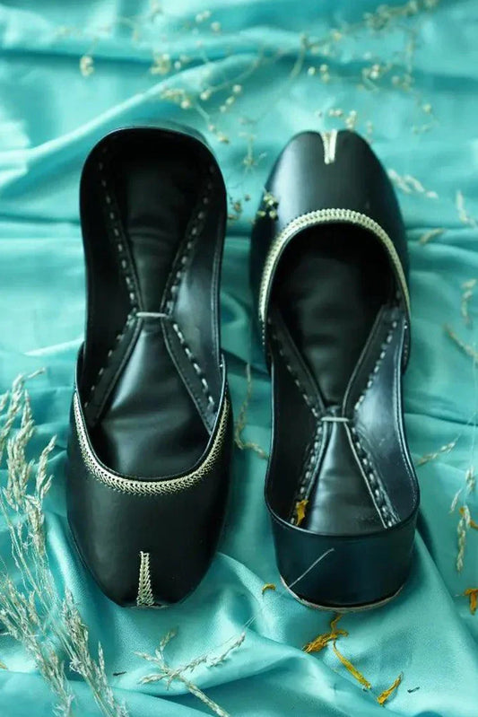 Picture of <!--bkw-->Saheliyan - Kikli Collection - Nirush - Available at Raja Sahib