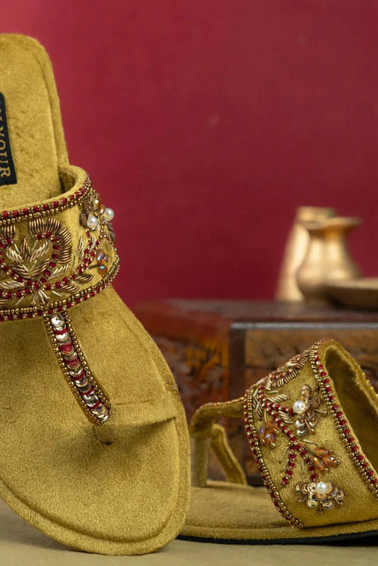 On Your Feets - Kolhapuri - Noor-e-Zar