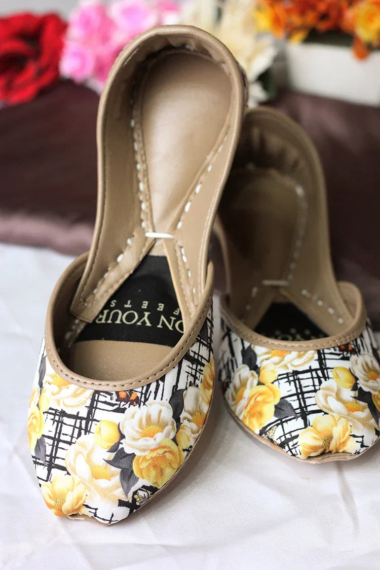 Picture of <!--bul-->On Your Feets - Botanique Collection - Motivana - Available at Raja Sahib