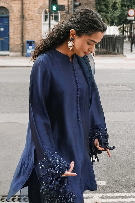 RJ'S Pret - A La Mode - Midnight Muse