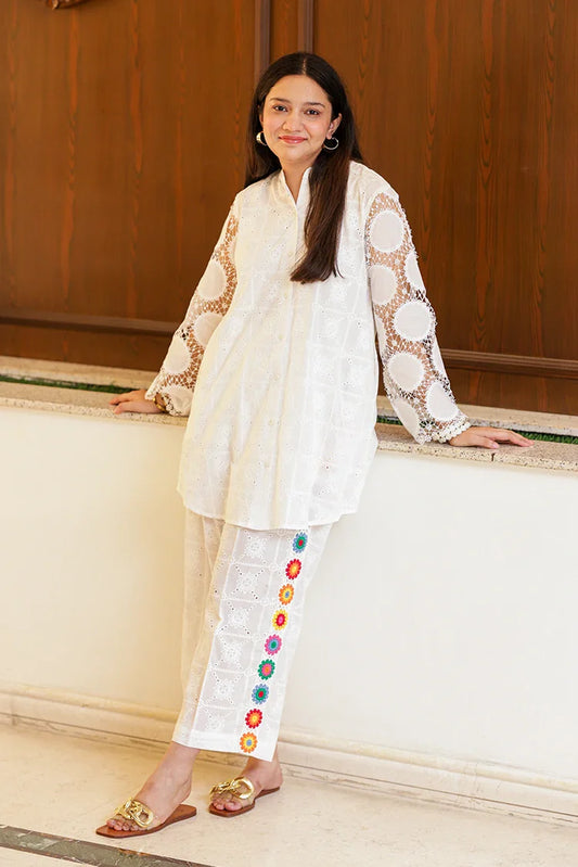 RJ'S Pret - Knotty & Nice - White Meadow