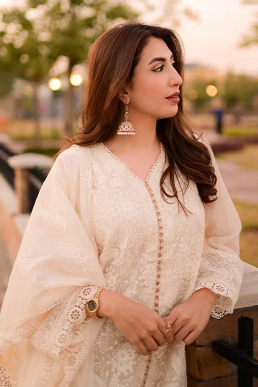 Picture of RJ'S Pret - Festal Luxury Pret - Crema - Available at Raja Sahib