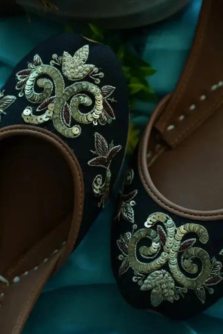 Picture of Saheliyan - Kikli Collection - Trivia - Available at Raja Sahib