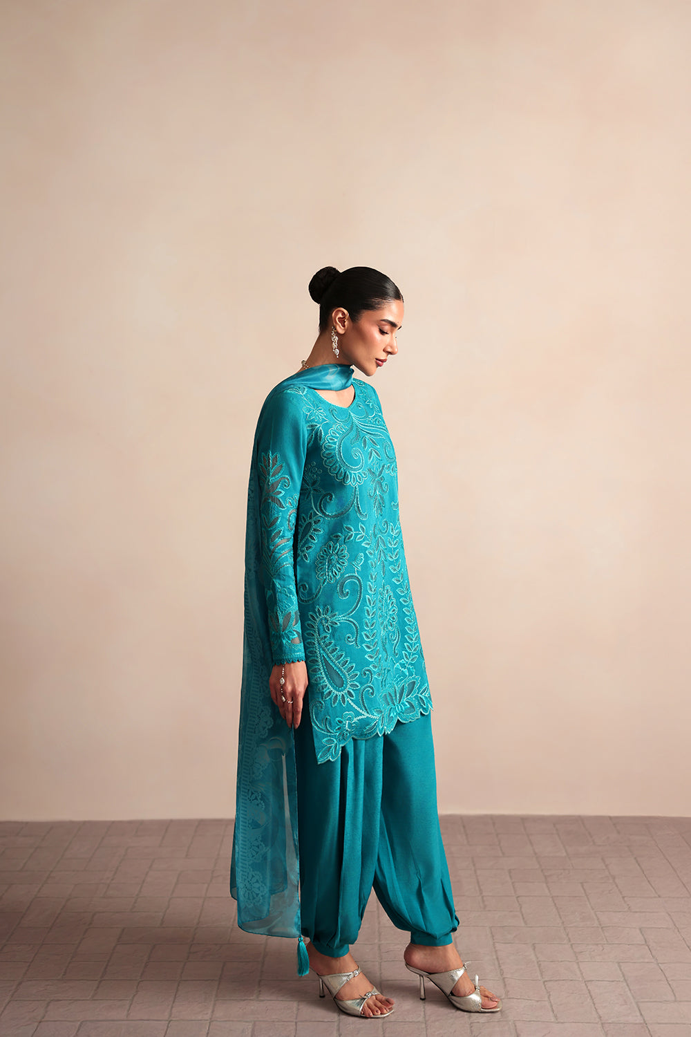 Picture of Saira Rizwan - Lael Silk Edit - VIRELLE-06 - Available at Raja Sahib