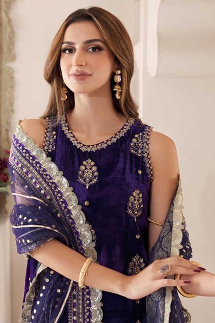 Picture of <!--so-->Noor by Saadia Asad - Design 04 Noor Kaani Handmade Wedding Collection - Available at Raja Sahib
