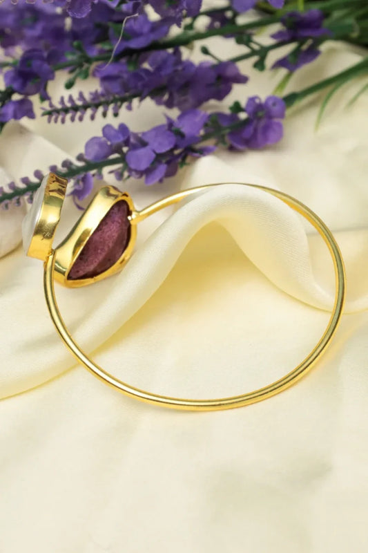Zehnaz - Gold-Plated Cuff Bracelet with Purple Stone & Baroque Pearl Boho-Chic Jewelry