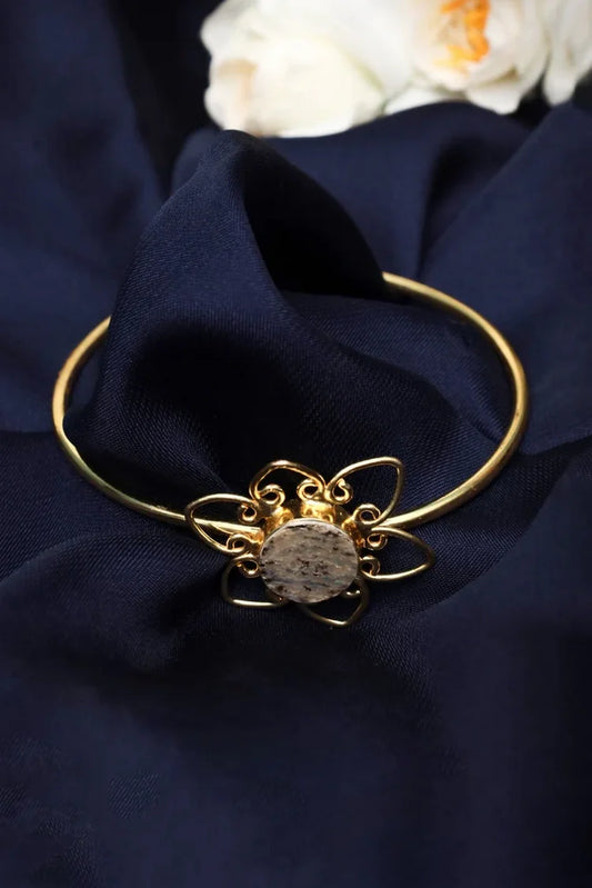 Zehnaz - Gold Plated Floral Cuff Bracelet with Black & White Marbled Stone