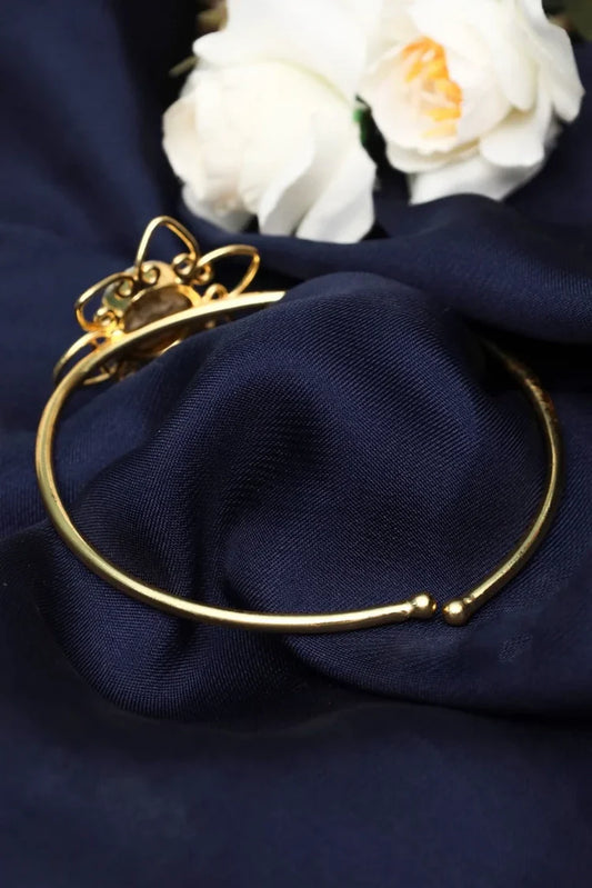 Zehnaz - Gold Plated Floral Cuff Bracelet with Black & White Marbled Stone