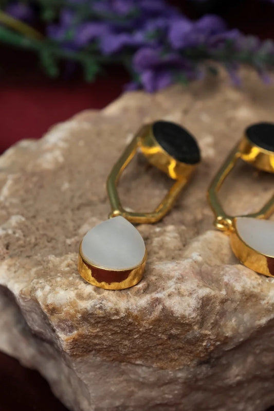 Zehnaz - Gold Plated Black and White Drop Earrings