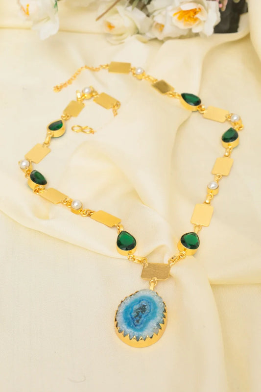 Zehnaz - Gertie Agate Necklace Gold-Plated Statement Jewelry with Blue & Green Stones