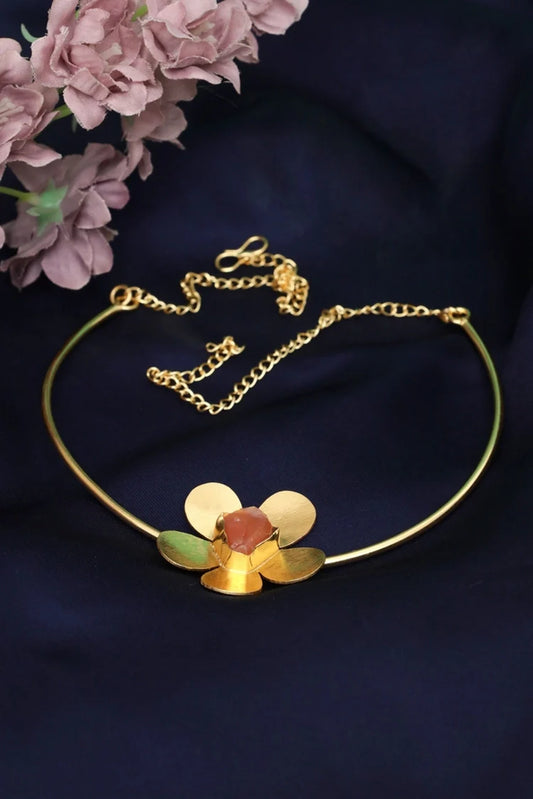 Zehnaz - Golden Flower Necklace Gold-Plated Statement Neck Cuff
