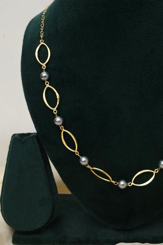 Zehnaz - Gold-Tone Oval Link Chain Necklace with Grey Pearls