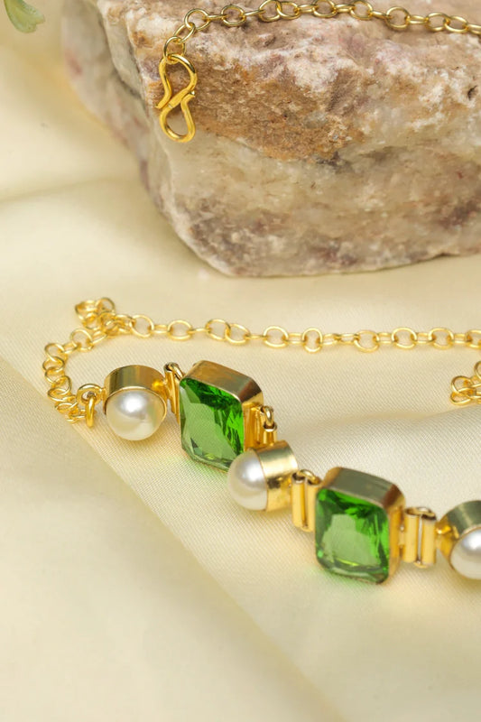 Zehnaz - Green Stone & Pearl Choker Gold-Tone Kundan-Inspired Jewelry