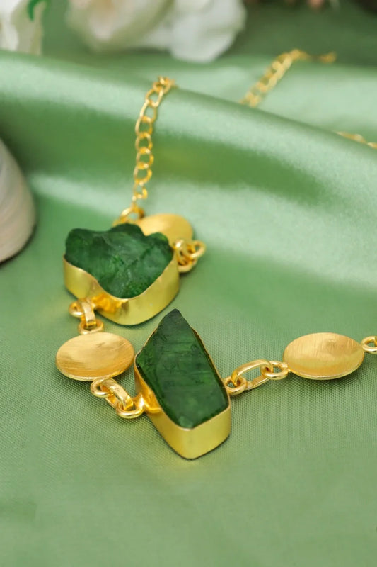 Zehnaz - Raw Green Stone Necklace Gold-Plated Bohemian Jewelry