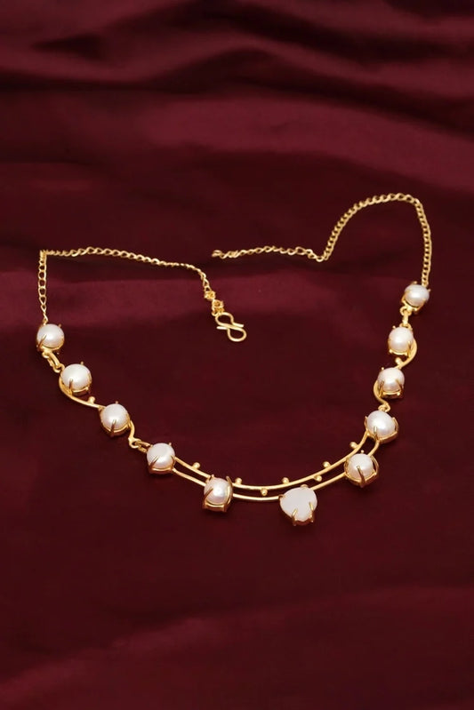 Zehnaz - Regal Pearl Necklace Elegant Gold-Tone Jewelry