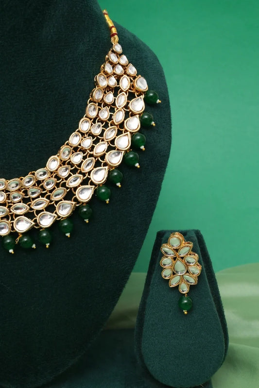 Zehnaz - Green Kundan Gold Plated Choker Necklace Set
