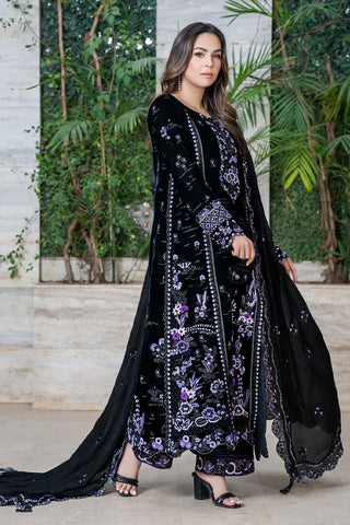 Picture of Zaib un Nisa - Velvets Pret Collection - Amalfi - Available at Raja Sahib