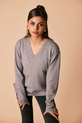 Ellena - V-Neck Pullover Sweater