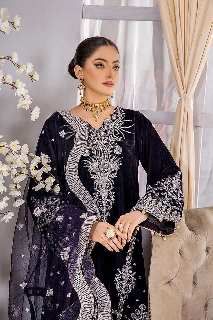 Picture of Adans Libas -Adan's Velvet Collection '23 - 5390 - Available at Raja Sahib