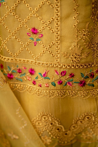 Picture of Maryam Malik - Eleganza Luxury Pret - Edge - Available at Raja Sahib