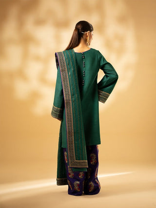 Fozia Khalid - Emerald Craftsmanship