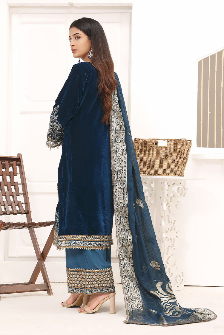 Picture of Hadiaeman - Embroidered Velvet Collection - HEVC 06 - Available at Raja Sahib