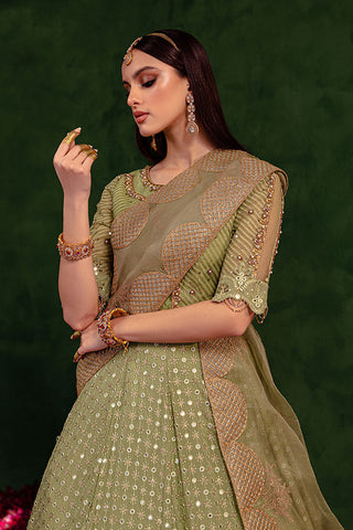 Salma Sitara Luxury Formals - Paras