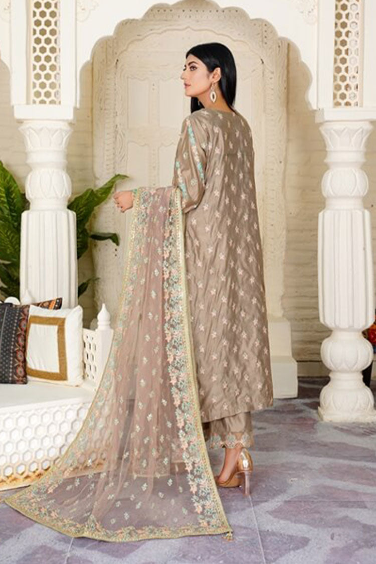 Picture of Ayat - Laila Luxury Pret Collection - Soona - Available at Raja Sahib