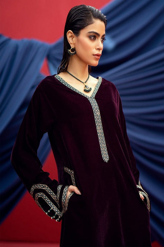 Picture of Fozia Khalid - Husan e Zauq Velvet Collection - Aledia - Available at Raja Sahib