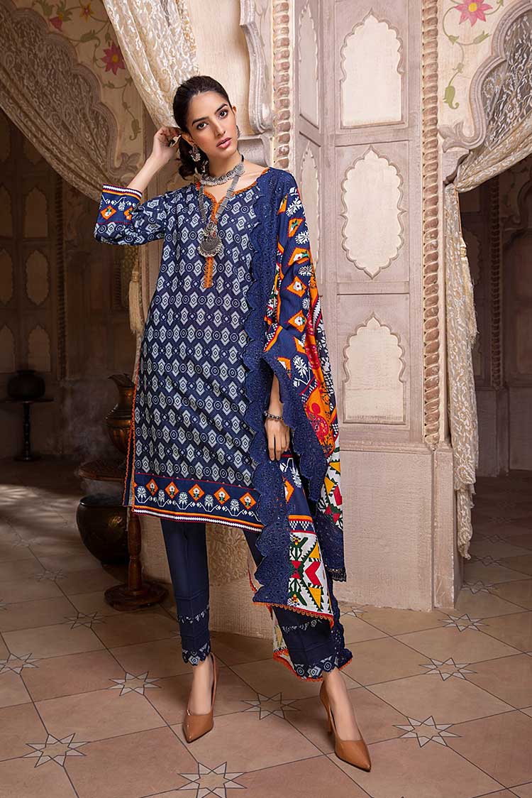 Picture of Regalia Textiles - RKCW 06 Khaddar With Cut Work Embroidered Dupatta Collection - Available at Raja Sahib