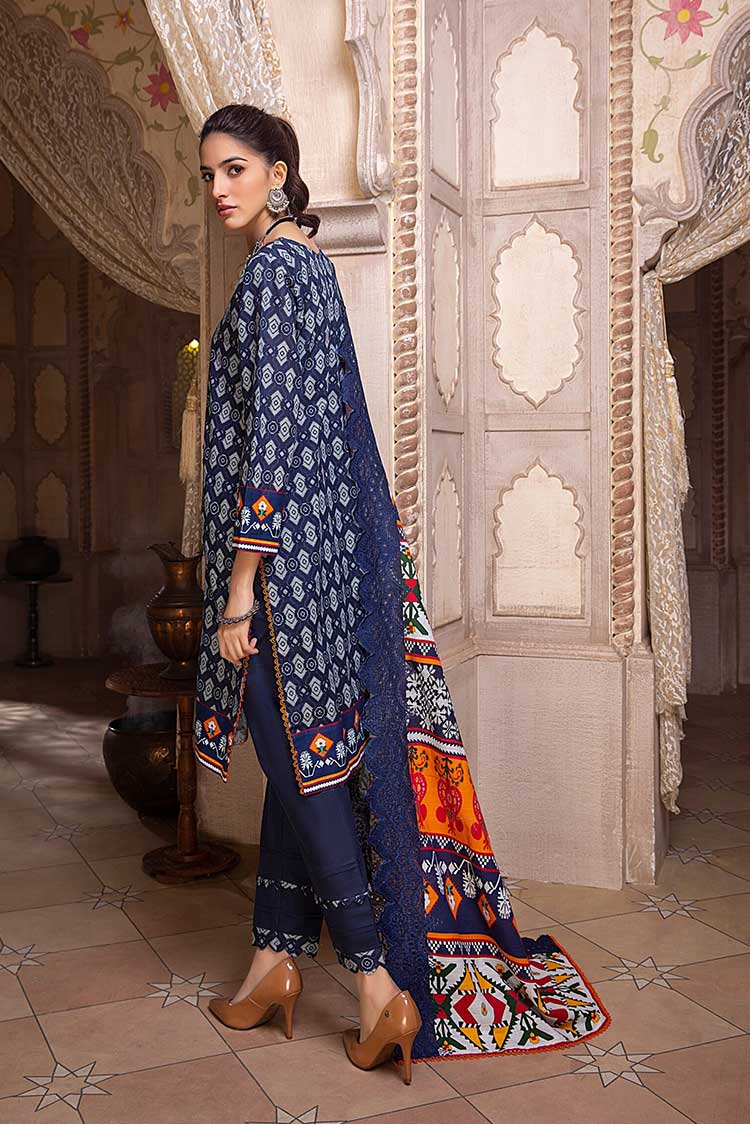 Picture of Regalia Textiles - RKCW 06 Khaddar With Cut Work Embroidered Dupatta Collection - Available at Raja Sahib