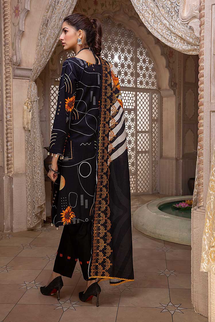 Picture of Regalia Textiles - RKCW 07 Khaddar With Cut Work Embroidered Dupatta Collection - Available at Raja Sahib