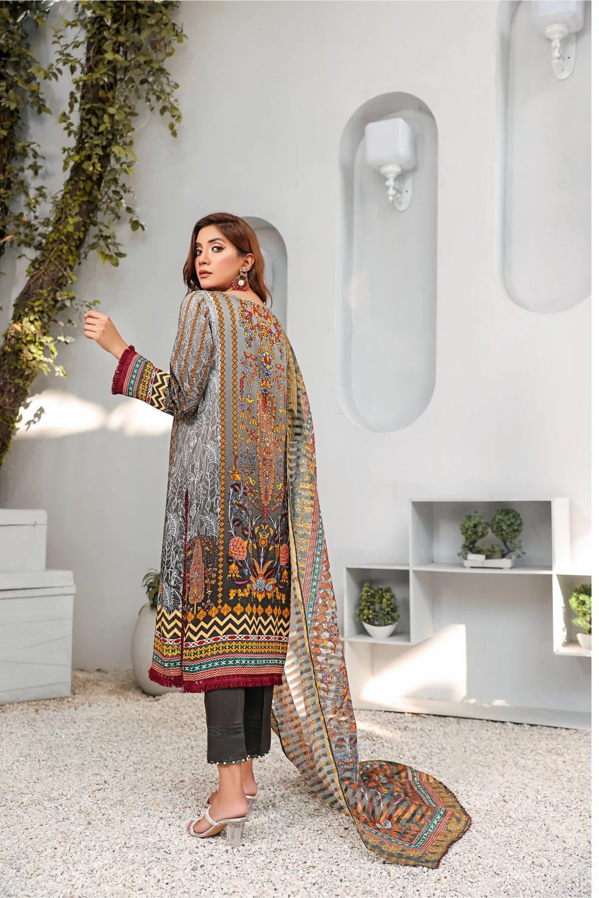 Picture of Lala - Naaz 016 Kesa Embroidered Print Viscose Collection - Available at Raja Sahib