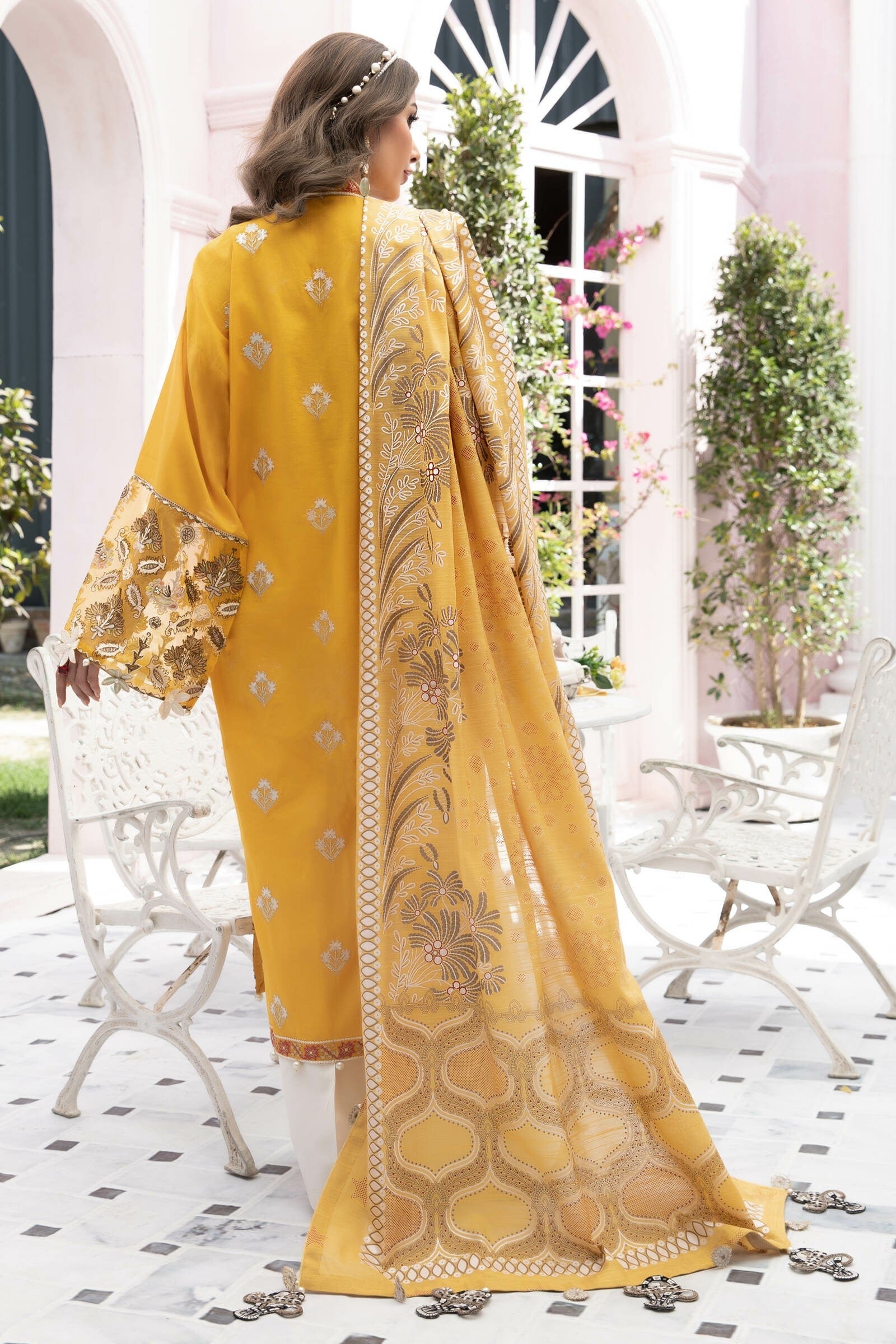 Picture of Vitalia - VLL 22 04 Sila Maemsaab Luxury Lawn Collection - Available at Raja Sahib