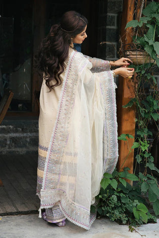 EB 09 Daphne Raahi Luxury Festive Lawn Collection