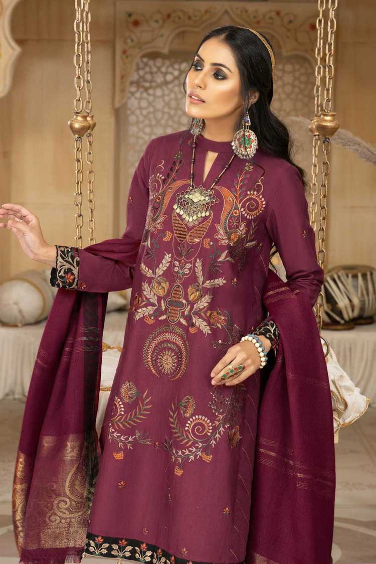 Picture of Anamta - 07 Maroon Jacquard Dans Le Imperial Winter Shawl Series Vol 3 2022 - Available at Raja Sahib