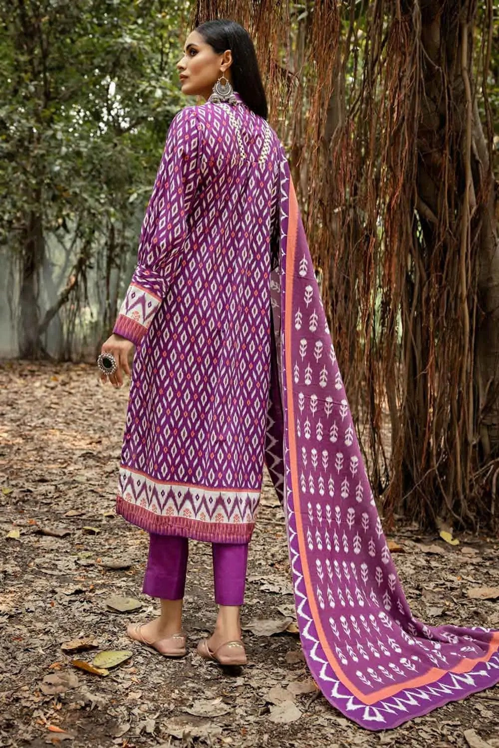 Picture of Gul Ahmed - 3PC Khaddar Suit K-22045 Winter Collection - Available at Raja Sahib