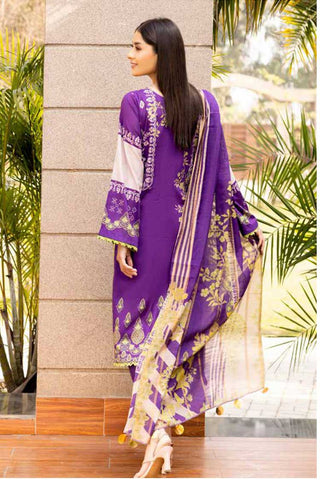 Design 09 Embroidered Lawn Collection Vol 1