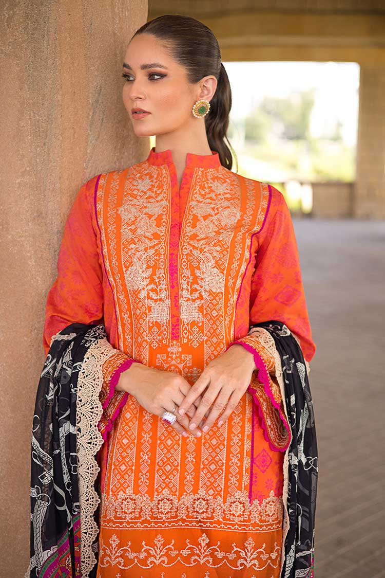 Picture of Zainab Chottani - Mehr-E-Naz 7B Luxury Lawn Collection - Available at Raja Sahib