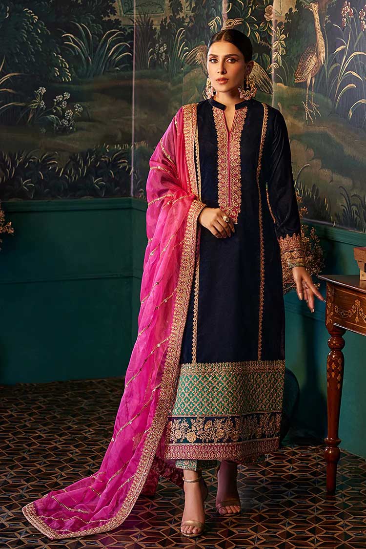 Picture of Zainab Chottani - 04 Amira Luxury Velvet Collection - Available at Raja Sahib