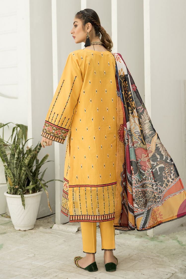 Picture of 3-PC Stitched Cambric Cotton Suit - Available at Raja Sahib