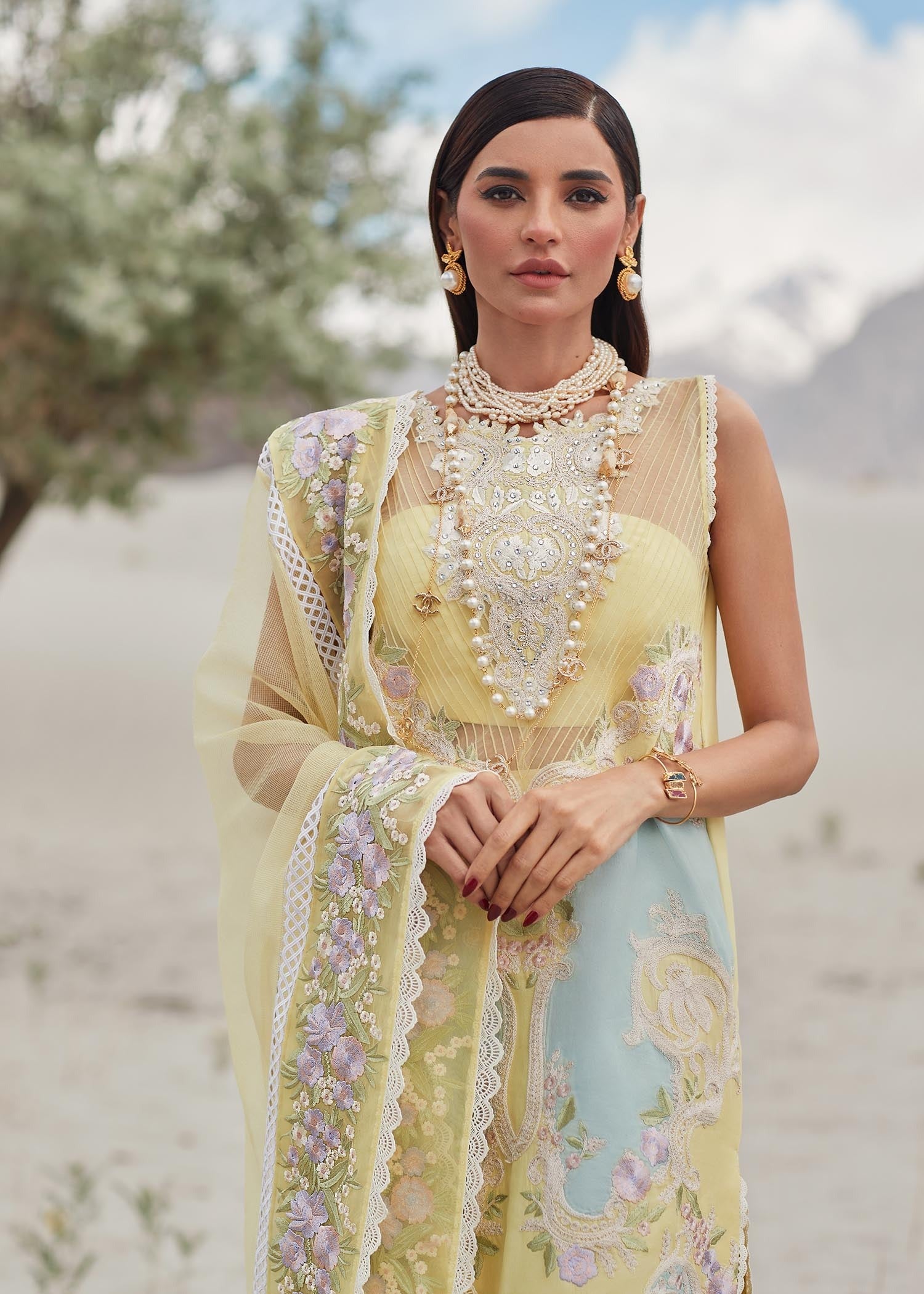 Picture of Crimson - 8A Marori Dreams Luxury Lawn Collection - Available at Raja Sahib